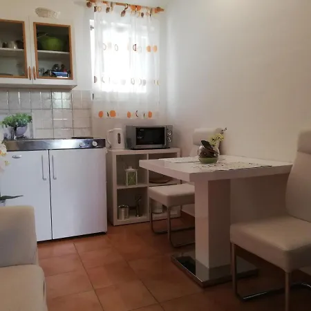 Lenka Apartment Split