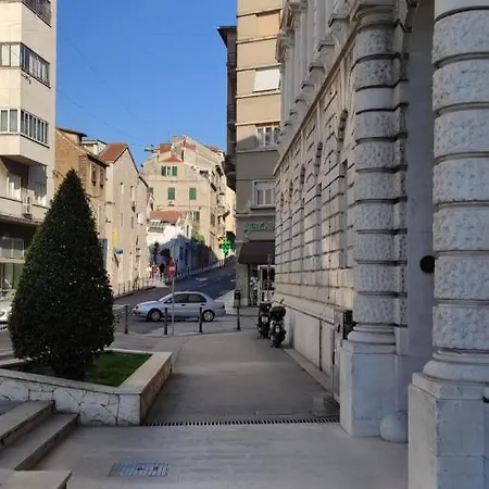 Lenka Apartmán Split